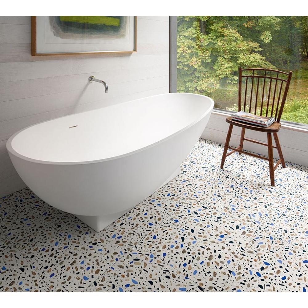 design szines furdoszoba feher terrazzo cementlap greslap fiatalos padlolap jarolap kek padloburkolat modern loft burkolat.jpg